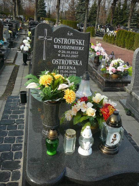 Grób Helena Ostrowska