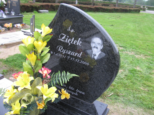 Ryszard Ziętek 1951 Żory - Grobonet - Wyszukiwarka osób pochowanych