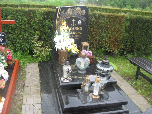 Grób Grzegorz Nazarko