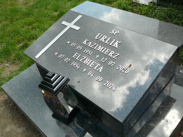 Grób Kazimierz Urlik