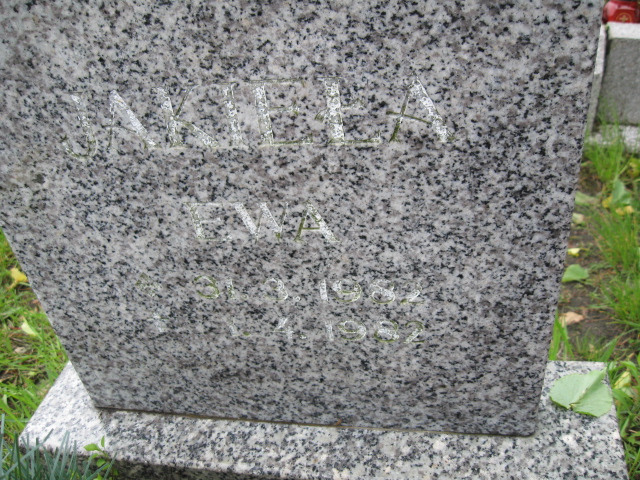 Ewa Jakieła 1982 Żory - Grobonet - Wyszukiwarka osób pochowanych