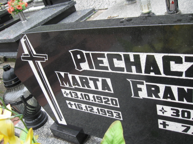 Marta Piechaczek 1920 Żory - Grobonet - Wyszukiwarka osób pochowanych